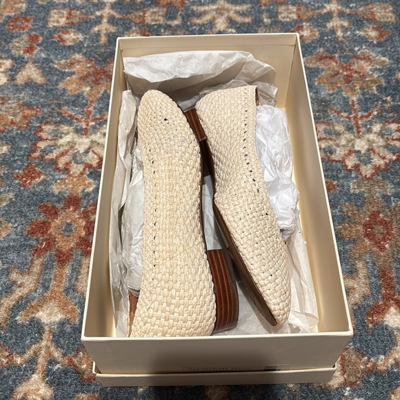 Sezane Ava Ballerinas - like new! - Picture 2 of 5